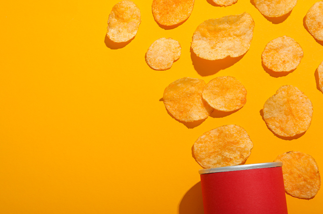 Latas/tigelas de batatas fritas